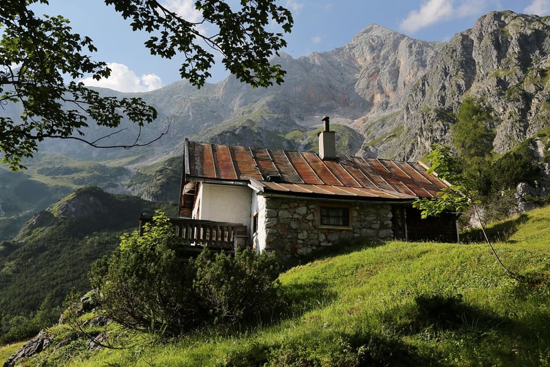 Eco-Lodges